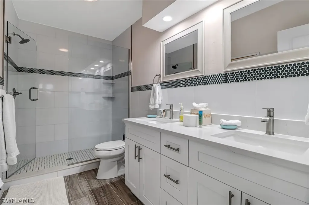 3470 Lakeview Drive Naples FL 34112