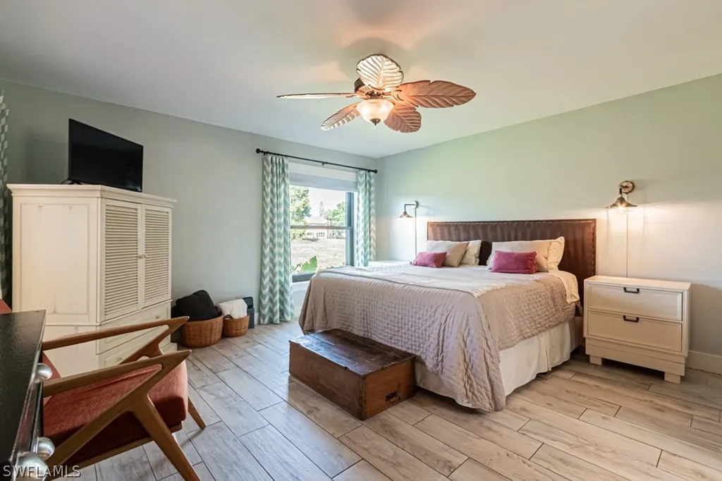 187 Round Key Circle Naples FL 34112