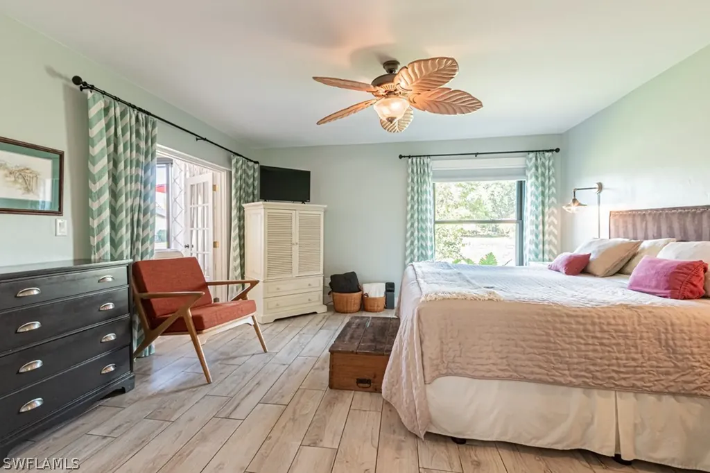 187 Round Key Circle Naples FL 34112