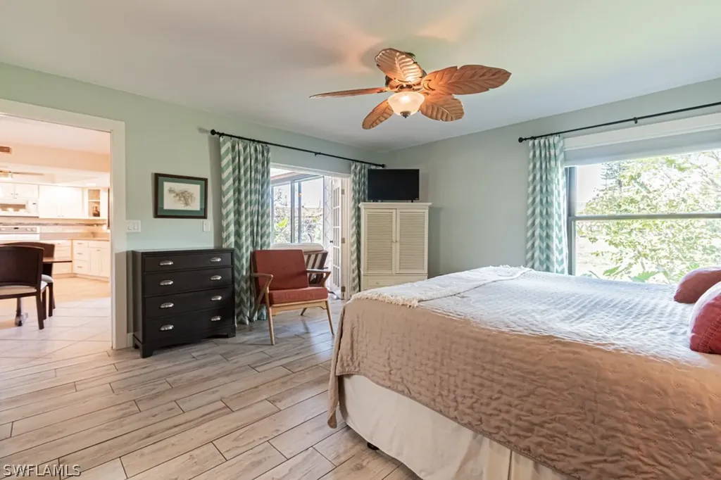 187 Round Key Circle Naples FL 34112