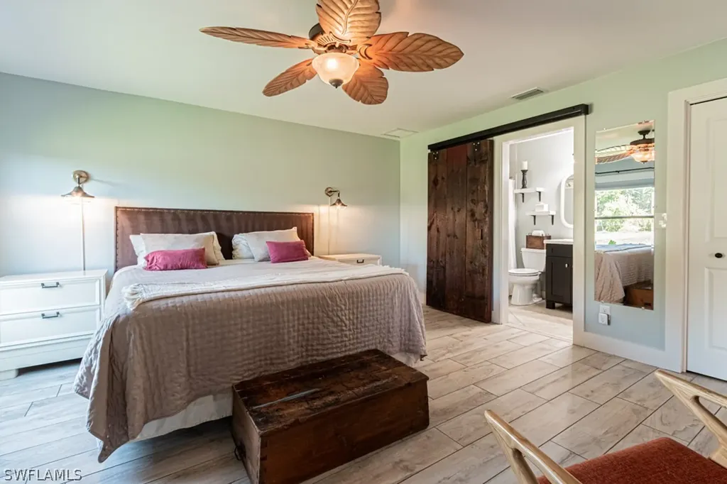 187 Round Key Circle Naples FL 34112