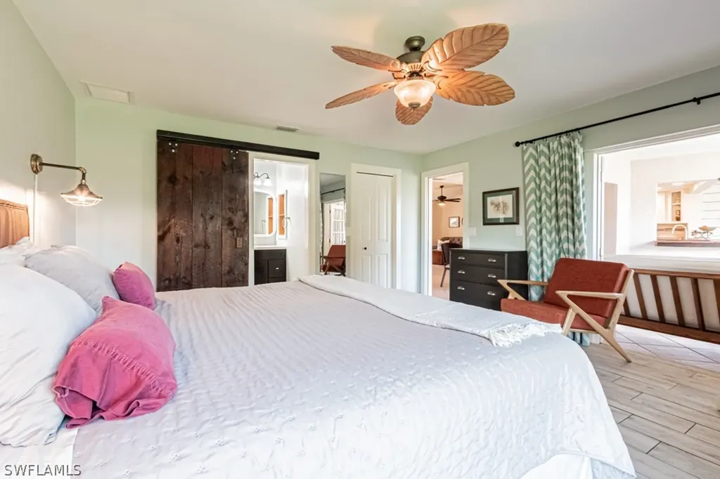 187 Round Key Circle Naples FL 34112