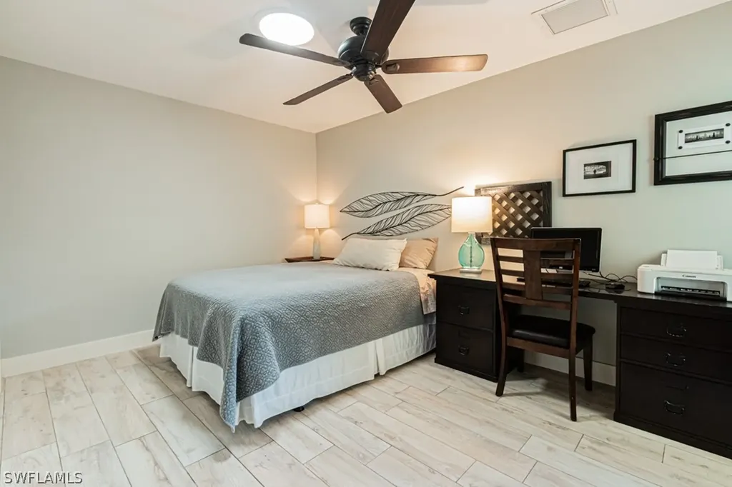 187 Round Key Circle Naples FL 34112