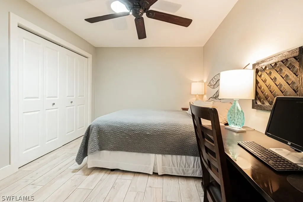 187 Round Key Circle Naples FL 34112