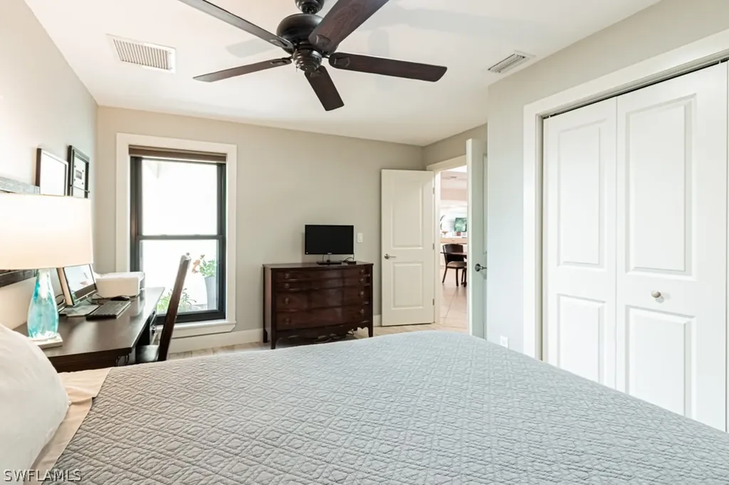 187 Round Key Circle Naples FL 34112