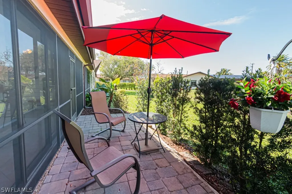 187 Round Key Circle Naples FL 34112