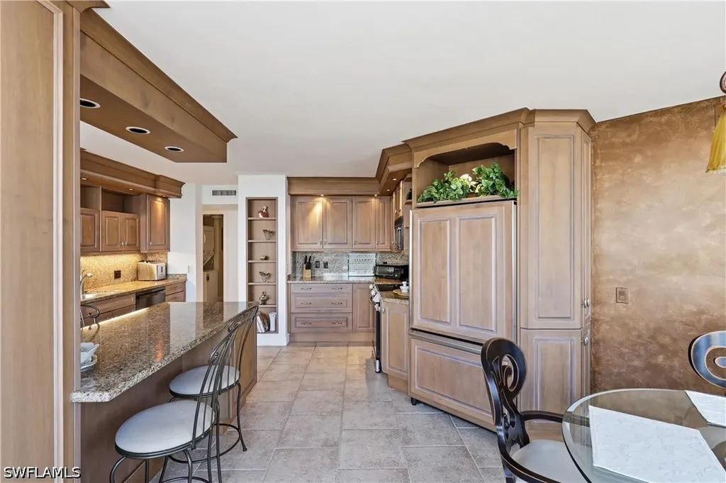 4041 Gulf Shore Boulevard N Naples FL 34103