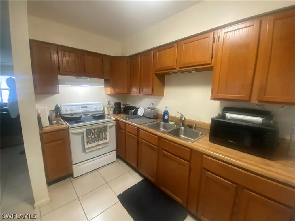 27730 Pierce Avenue Bonita Springs FL 34135