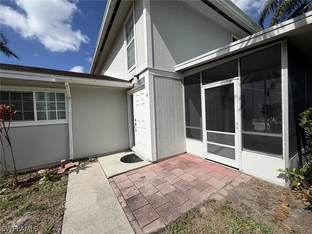 3284 Royal Canadian Trace Fort Myers FL 33907
