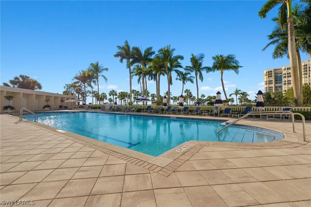 4021 Gulf Shore Boulevard N Naples FL 34103