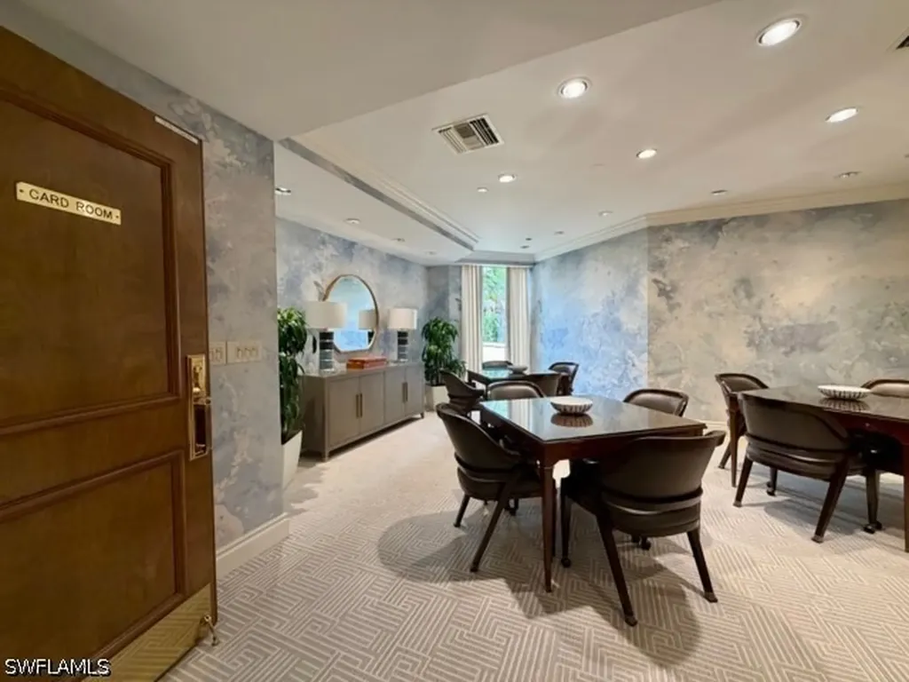 4021 Gulf Shore Boulevard N Naples FL 34103