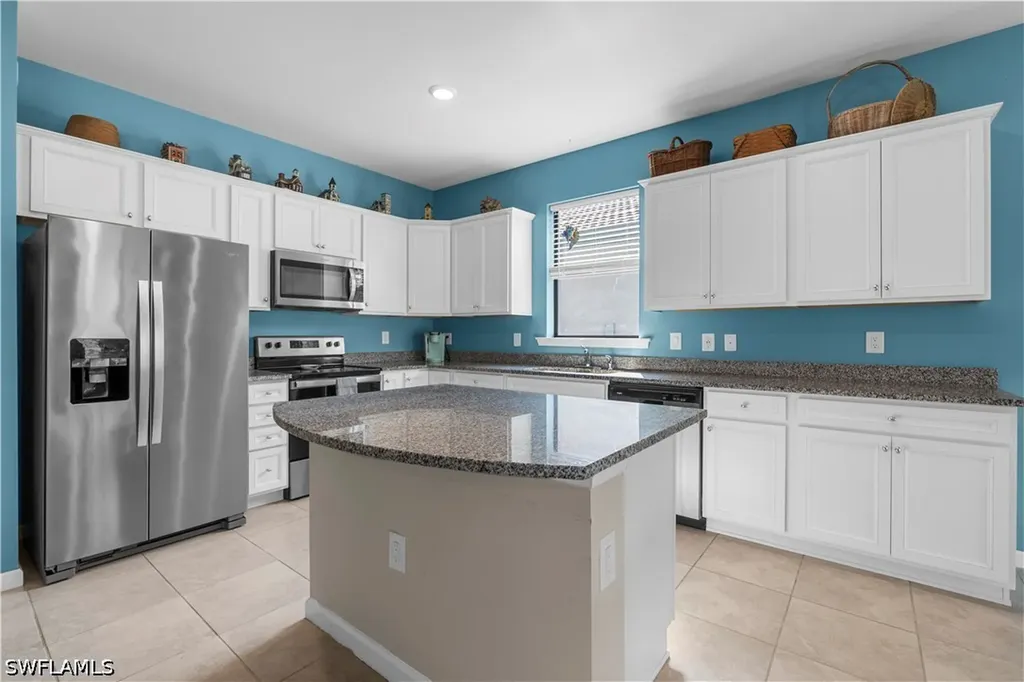 16009 Palmetto Prairie Drive Alva FL 33920