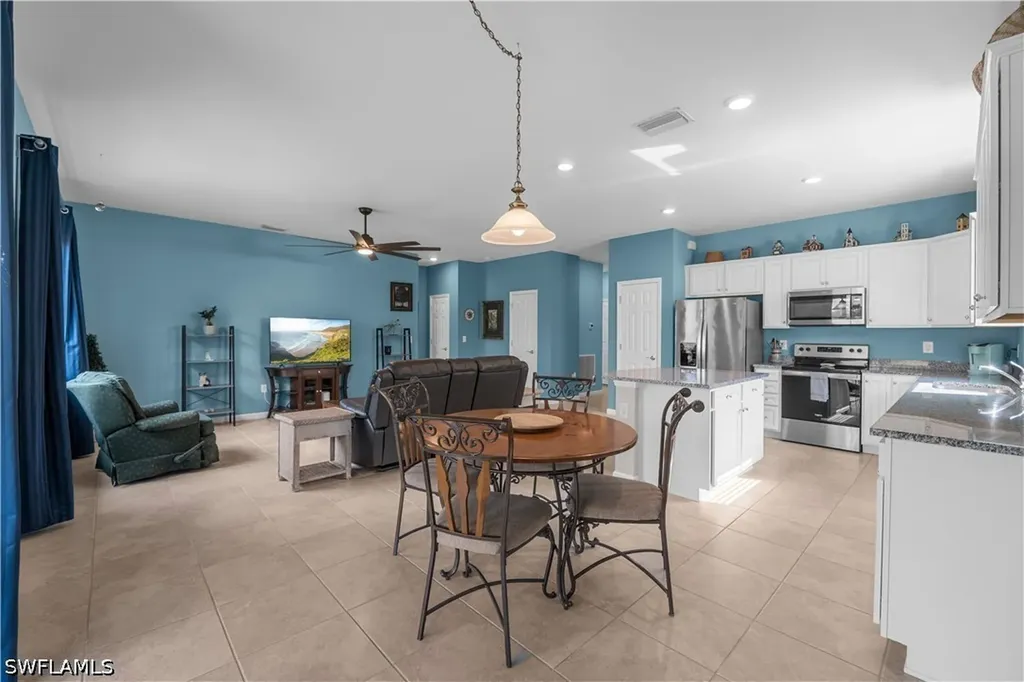 16009 Palmetto Prairie Drive Alva FL 33920