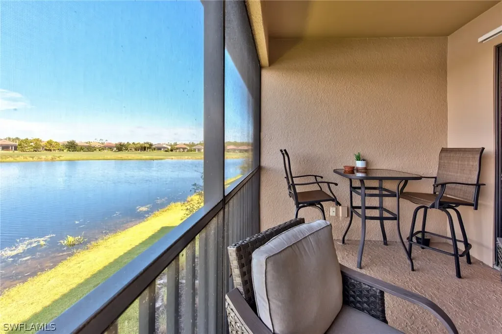 9377 Pocida Court Naples FL 34119