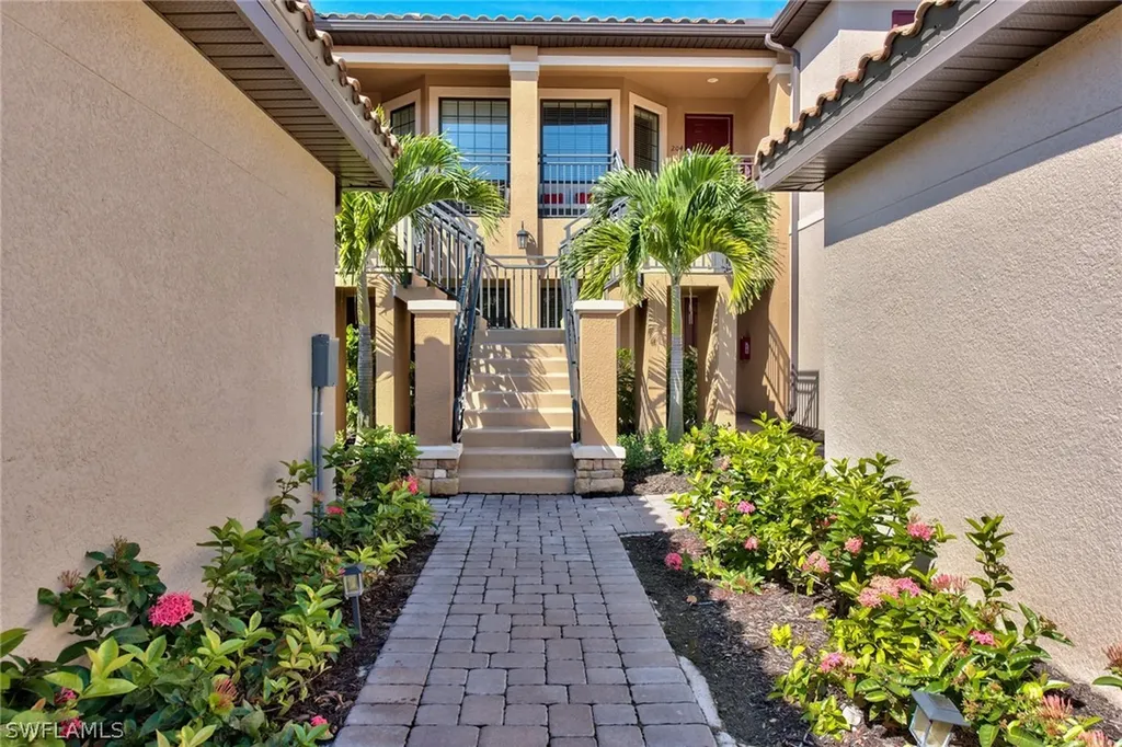 9377 Pocida Court Naples FL 34119