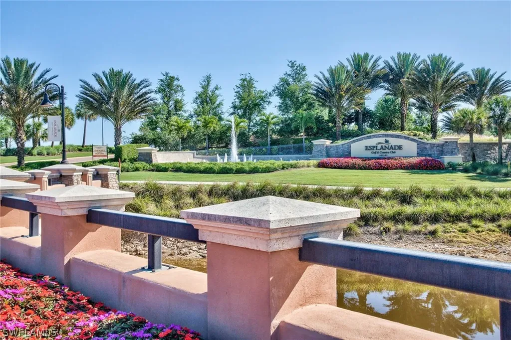9377 Pocida Court Naples FL 34119