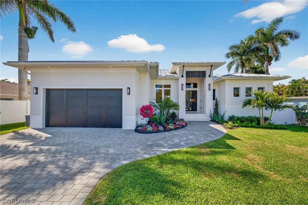 766 95th Avenue N Naples FL 34108