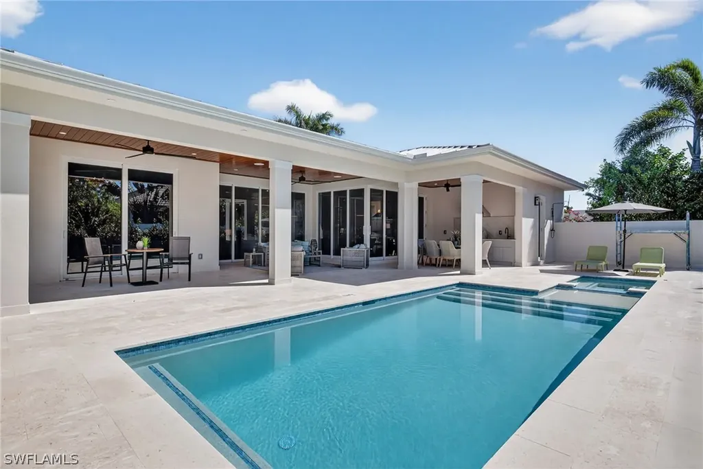 766 95th Avenue N Naples FL 34108