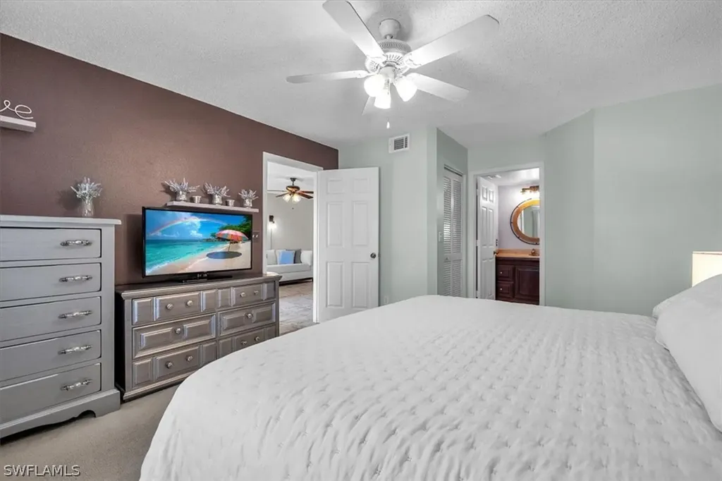 716 Landover Circle Naples FL 34104
