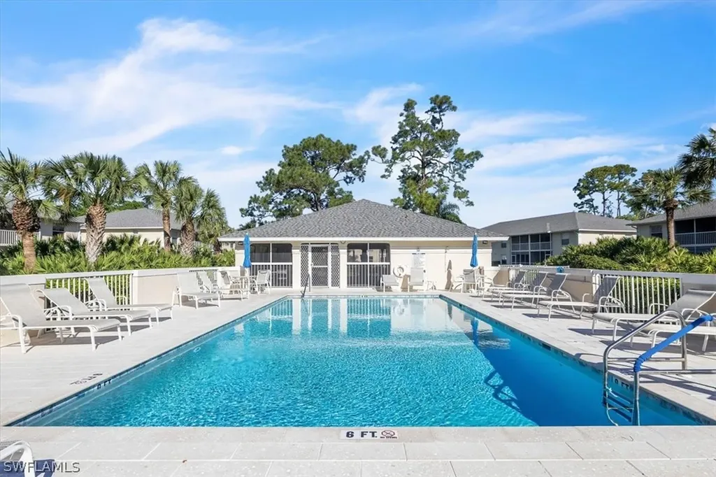 716 Landover Circle Naples FL 34104