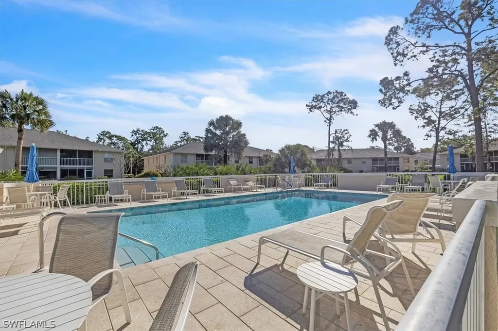 716 Landover Circle Naples FL 34104