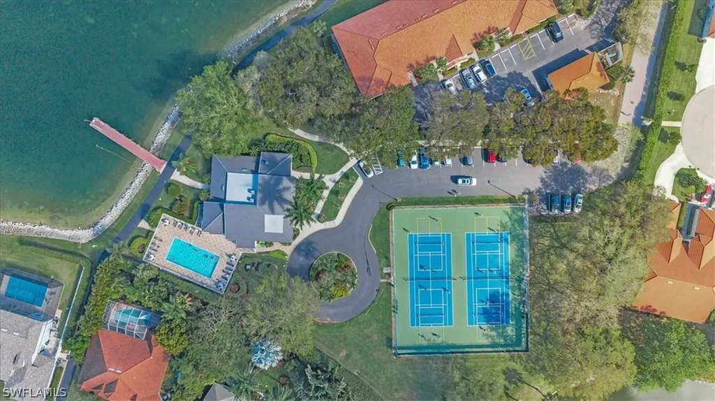 716 Landover Circle Naples FL 34104