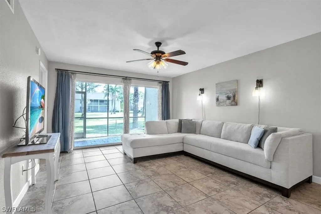 716 Landover Circle Naples FL 34104