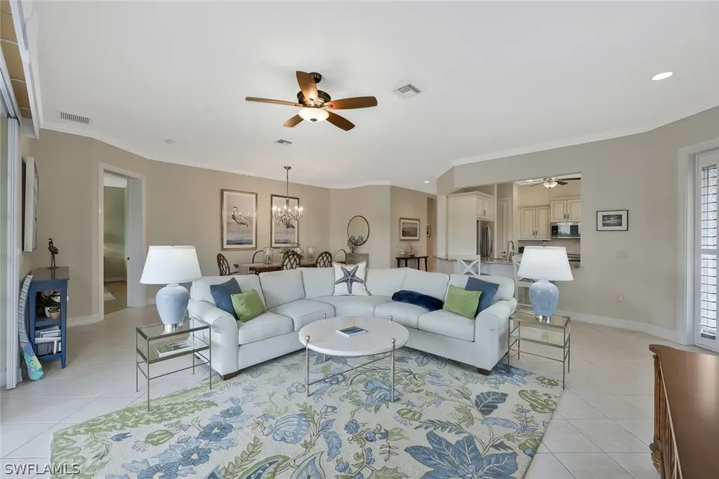 5012 Maxwell Circle Naples FL 34105