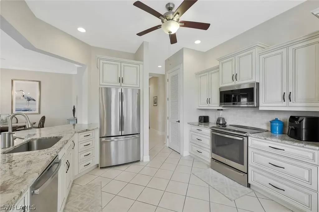 5012 Maxwell Circle Naples FL 34105