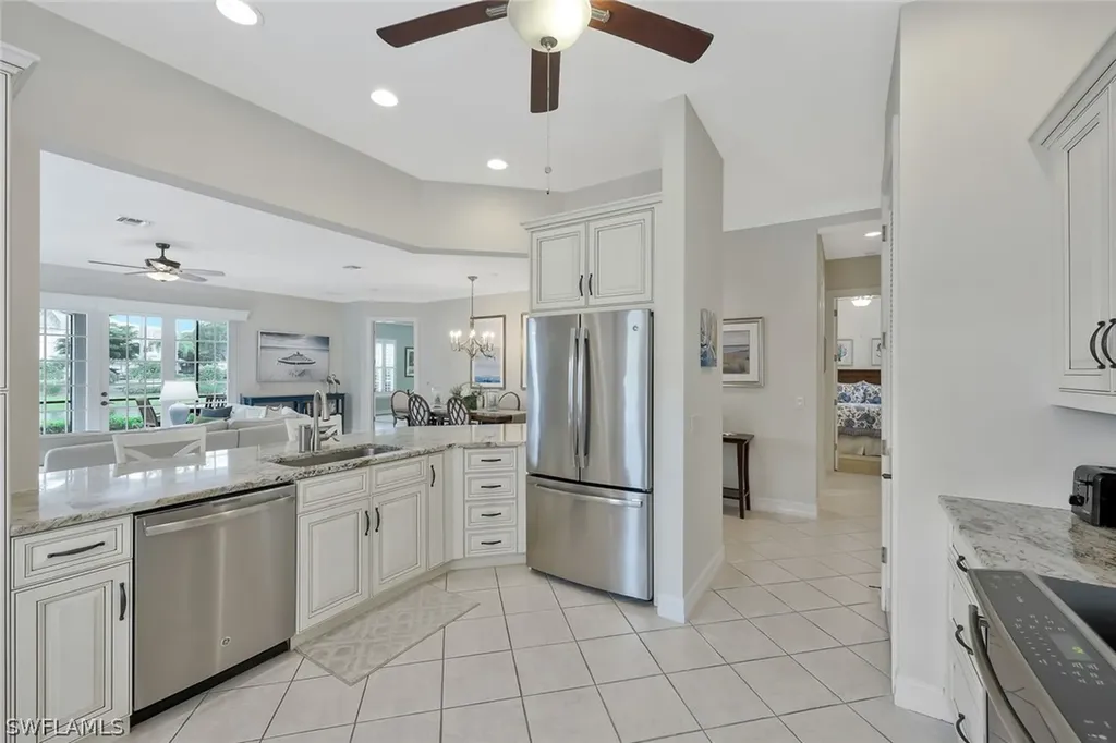 5012 Maxwell Circle Naples FL 34105