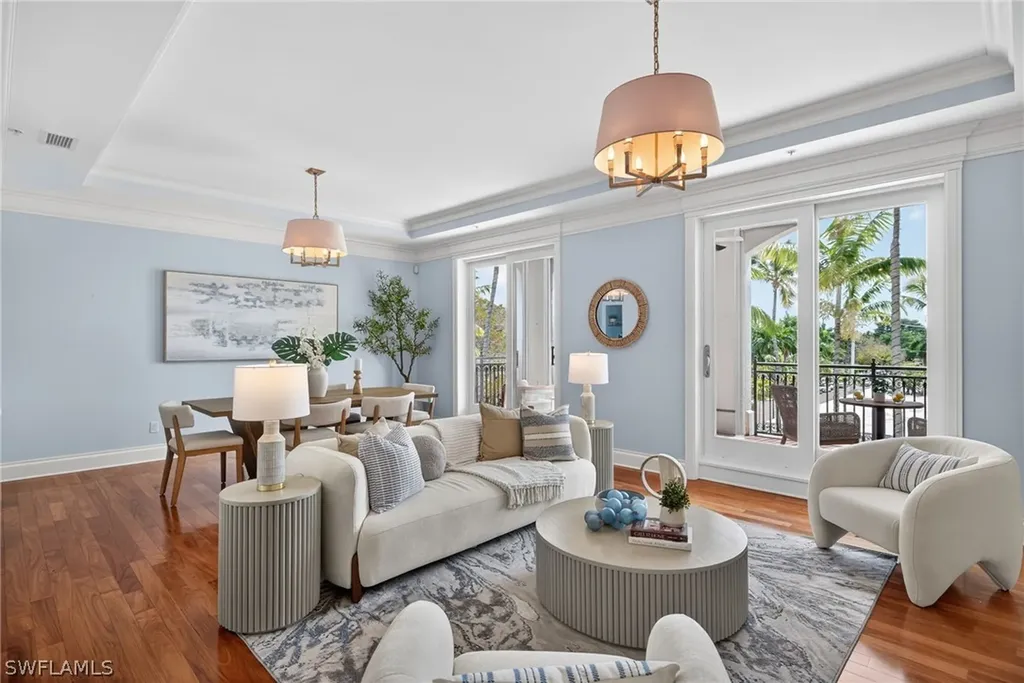 625 5th Avenue S Naples FL 34102