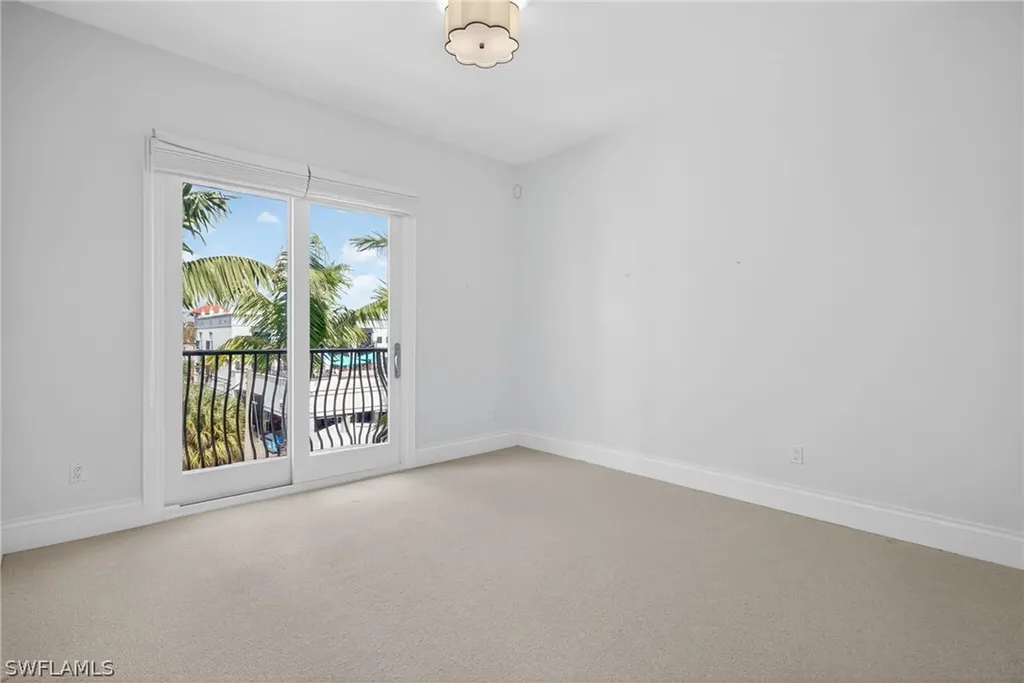 625 5th Avenue S Naples FL 34102
