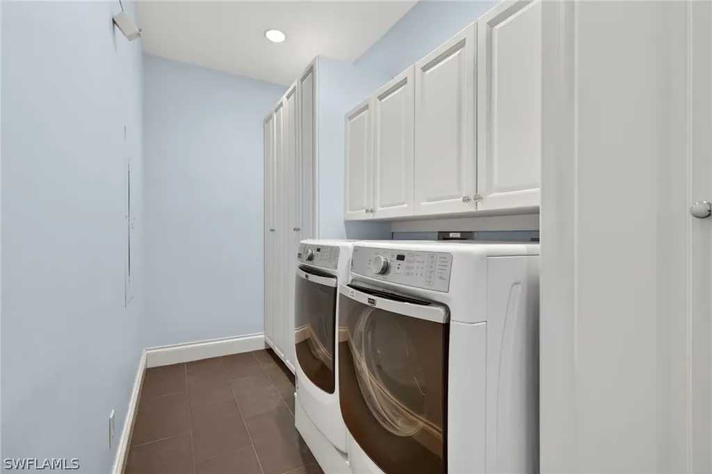 625 5th Avenue S Naples FL 34102