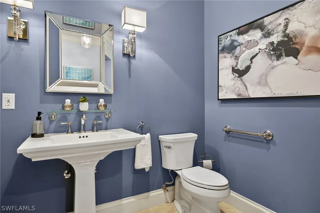 625 5th Avenue S Naples FL 34102