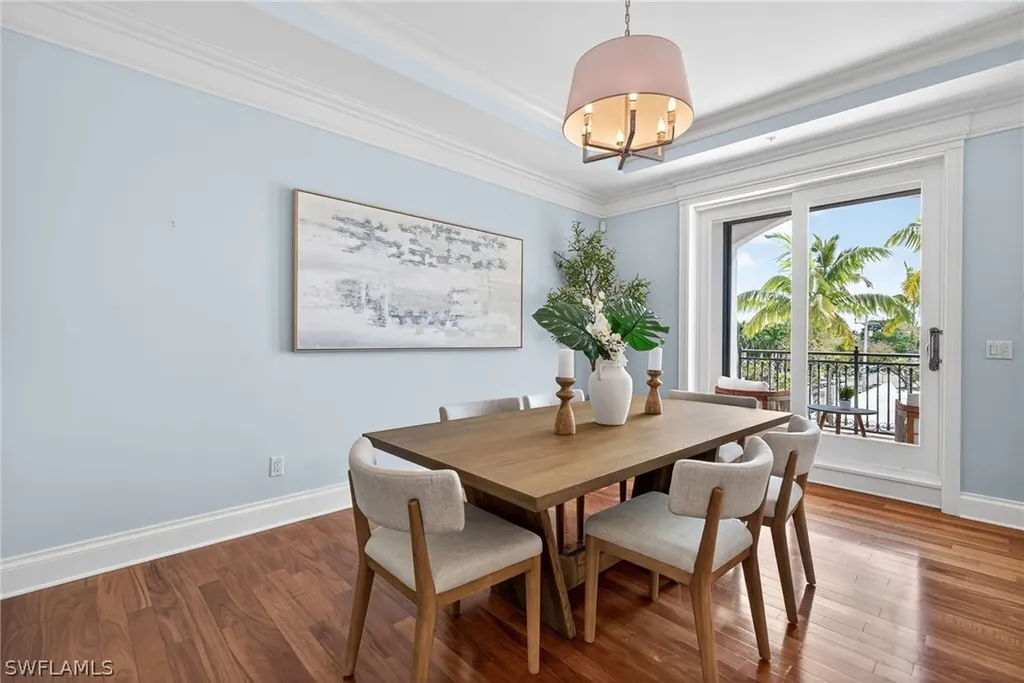 625 5th Avenue S Naples FL 34102