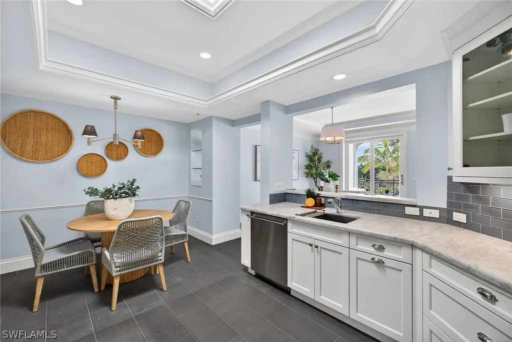 625 5th Avenue S Naples FL 34102