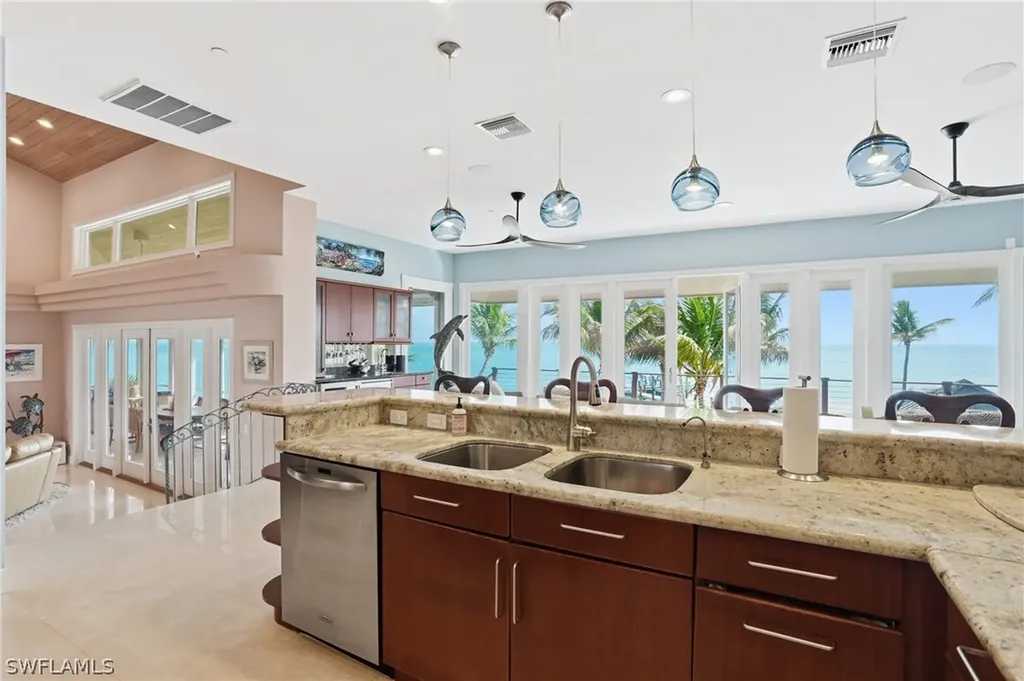211 Kingfisher Drive Captiva FL 33924