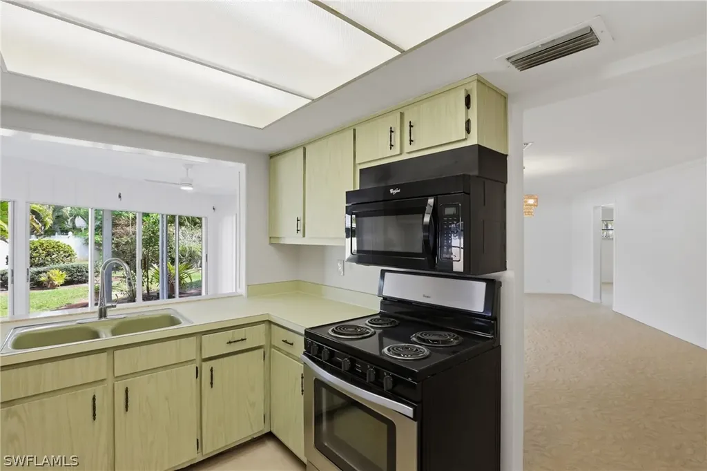 135 Pebble Beach Boulevard Naples FL 34113