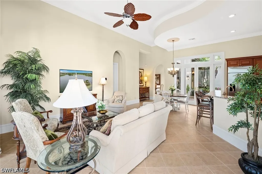 18071 Lagos Way Naples FL 34110