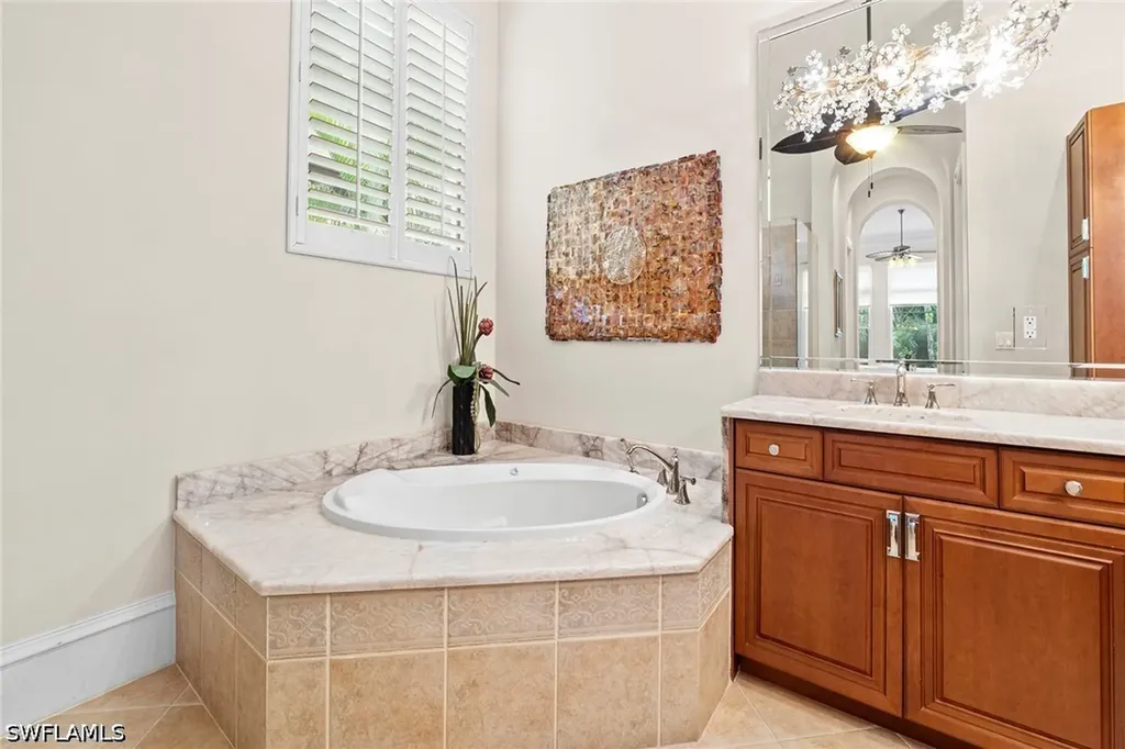 18071 Lagos Way Naples FL 34110