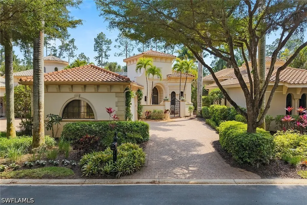 18071 Lagos Way Naples FL 34110