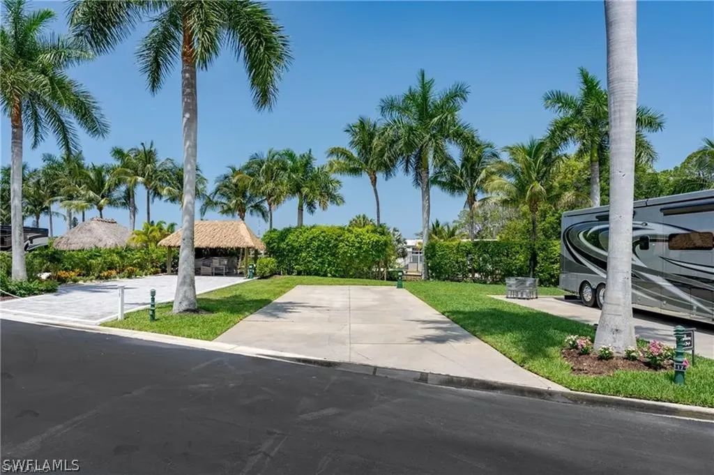 13375 Snook Circle Naples FL 34114