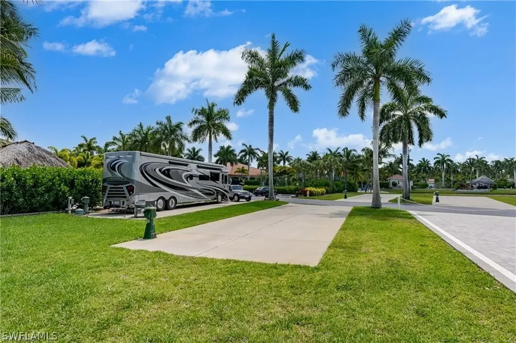 13375 Snook Circle Naples FL 34114