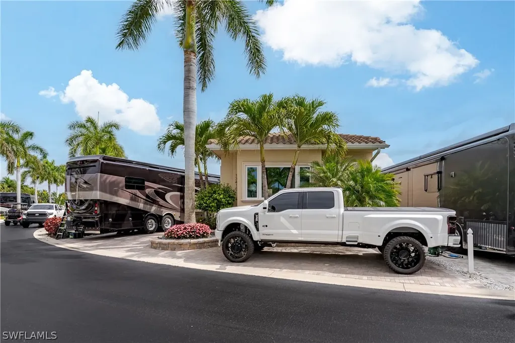 13410 Snook Circle Naples FL 34114