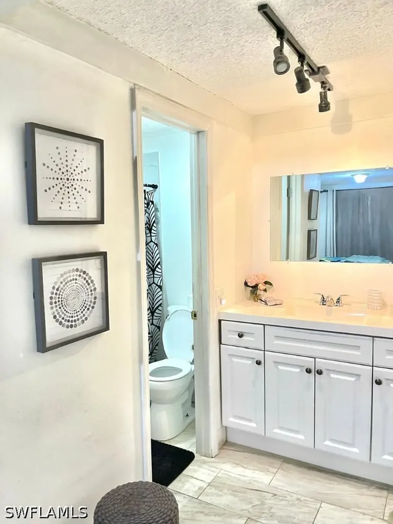 5385 Treetops Drive Naples FL 34113