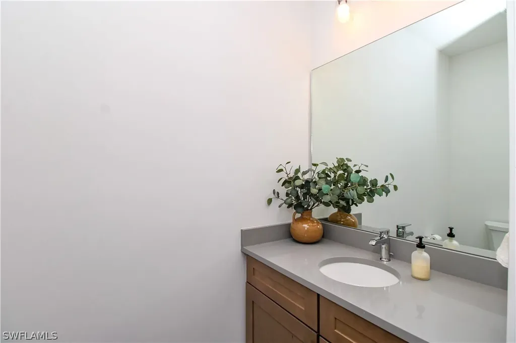 9241 Cayman Drive Naples FL 34114