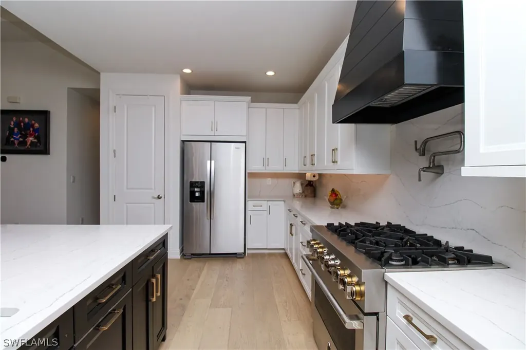 9241 Cayman Drive Naples FL 34114