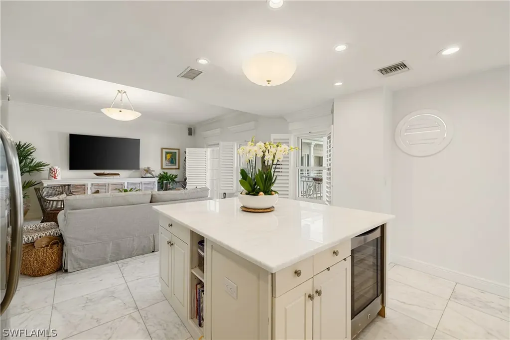 292 14th Avenue S Naples FL 34102