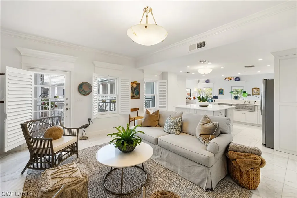 292 14th Avenue S Naples FL 34102