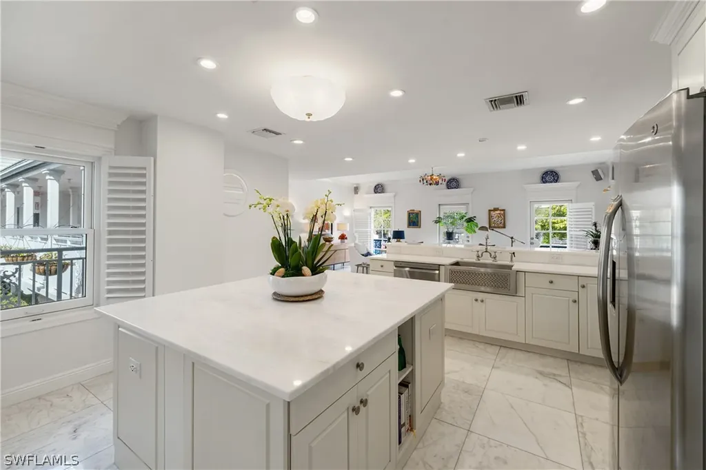 292 14th Avenue S Naples FL 34102